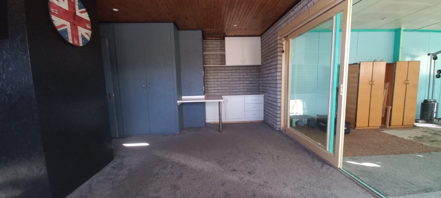 4 Bedroom Property for Sale in Retreat Western Cape